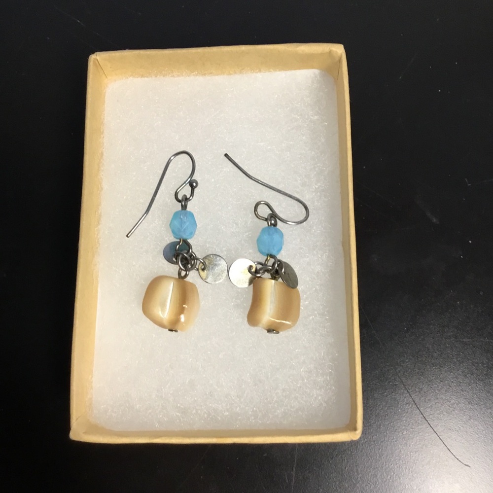 Elegant Natural Shell Earrings
